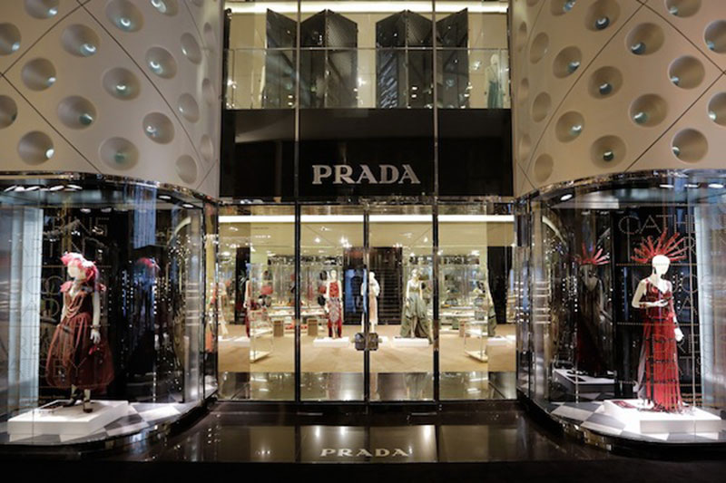 Prada, achieving a stand-out look with white-coated aluminium cladding |  Double Stone Steel